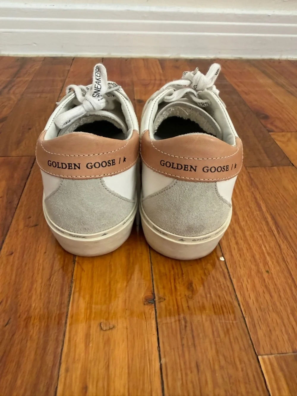 Golden Goose Hi Star White Leather Low-Top Sneakers with Tan Heel Accent - Picture 4 of 10